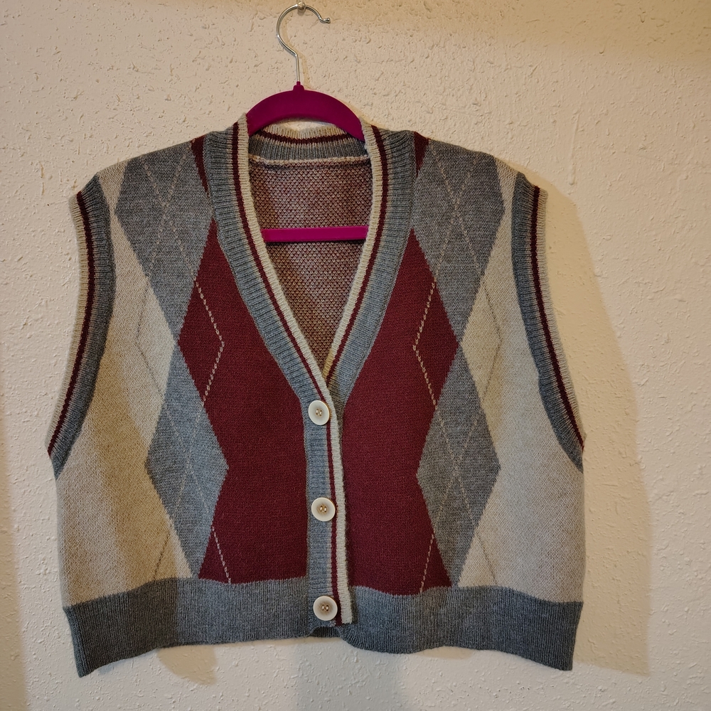Stylish Women's Argyle Sweater Vest